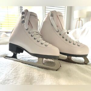 Riedell Pearl Girls White Ice Skates